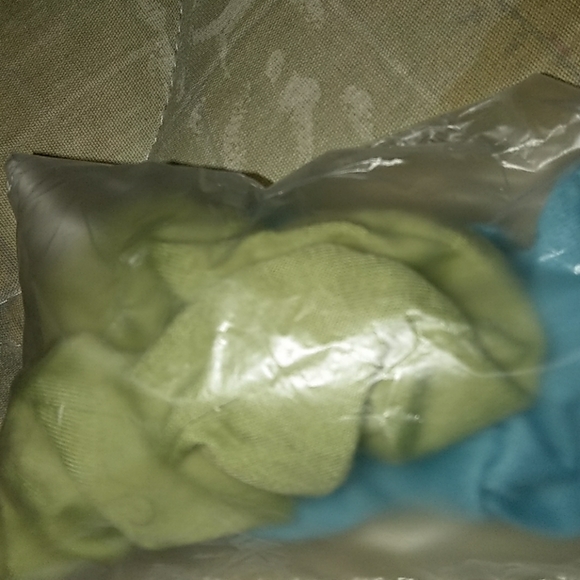 Green and blue scrunchies - Picture 2 of 2